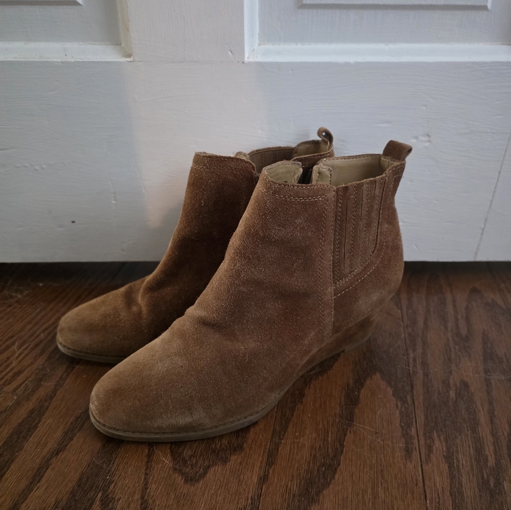 Women's Brown Suede Ankle Boots